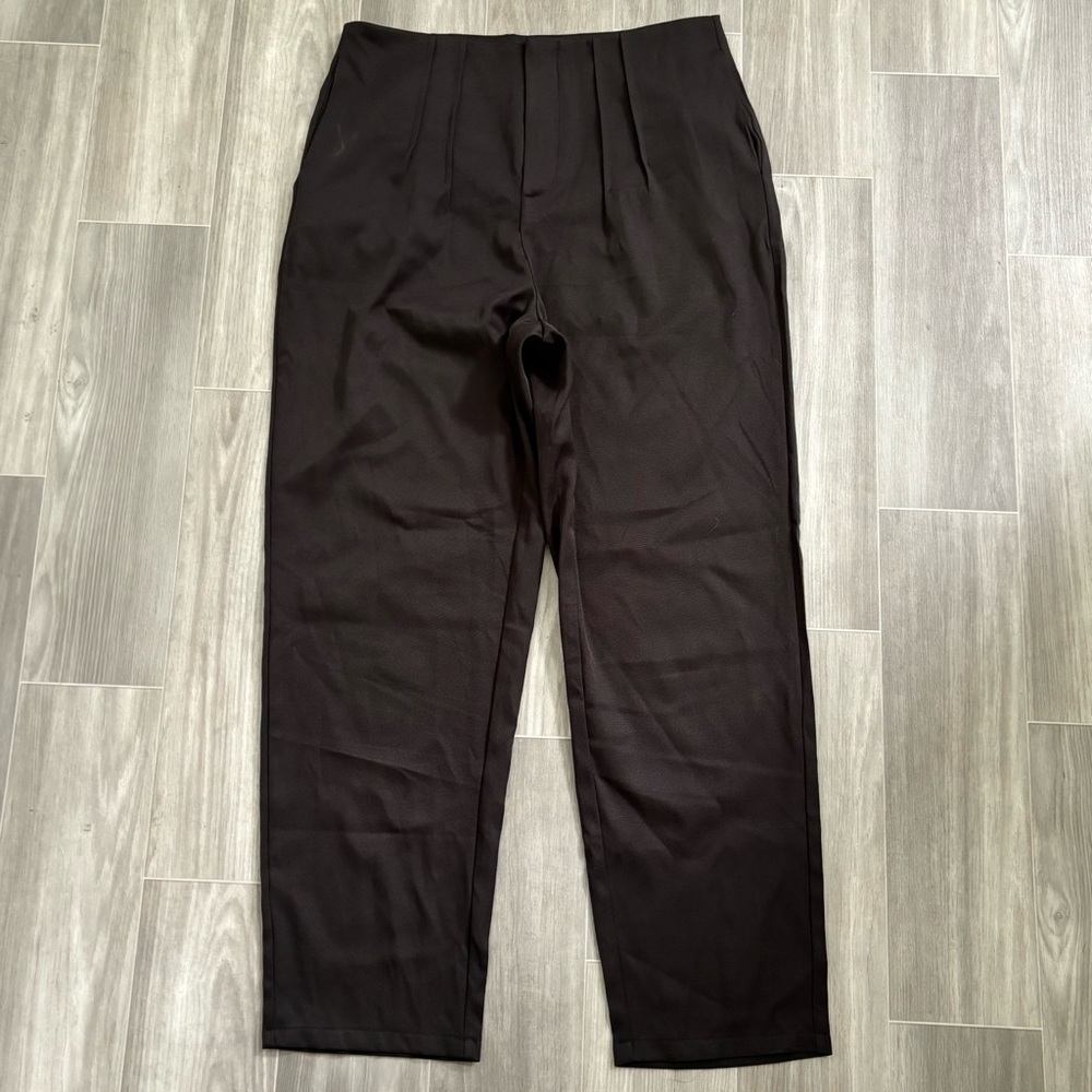 • [SHEIN] Pleated Slacks •